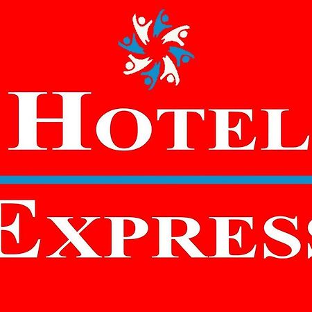 Hotel Express Anniston/Oxford Extérieur photo